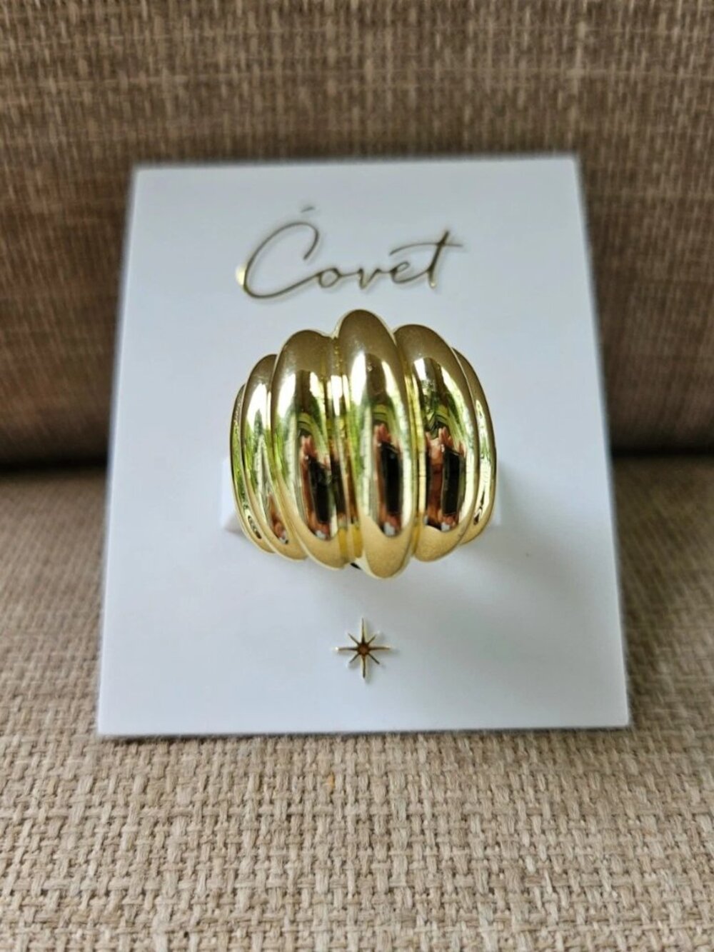 Covet Women Ring Gold Tone Fashion Jewelry Statement Ring Size 7 NWT - Picture 2 of 11